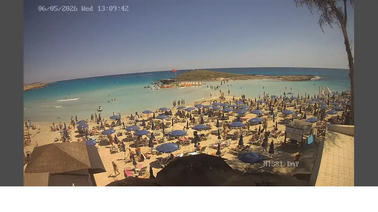 Webcam snapshot from :city — May 6, 2026 11:00