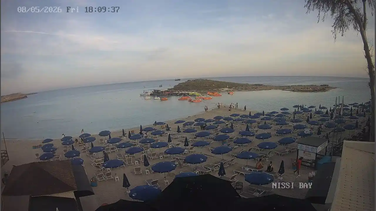 Webcam snapshot from :city — May 8, 2026 16:00