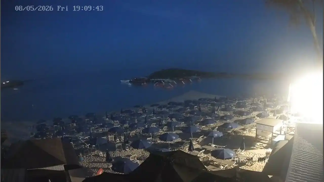 Webcam snapshot from :city — May 8, 2026 17:00
