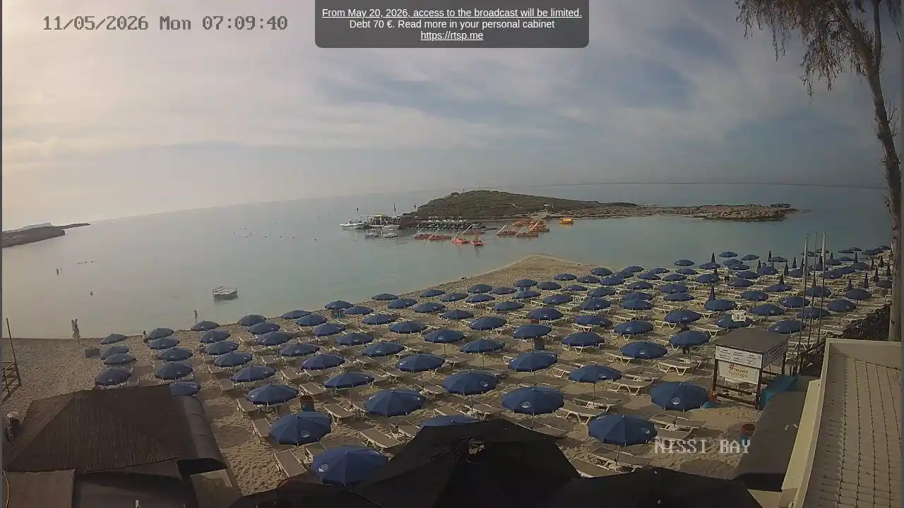 Webcam snapshot from :city — May 11, 2026 05:00