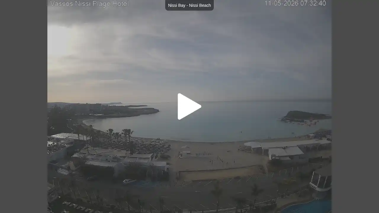 Webcam snapshot from :city — May 11, 2026 05:00
