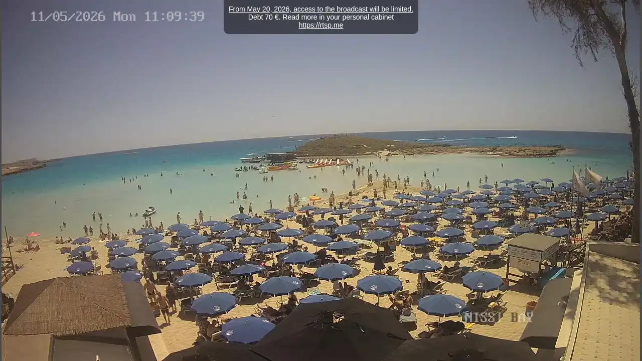 Webcam snapshot from :city — May 11, 2026 09:00
