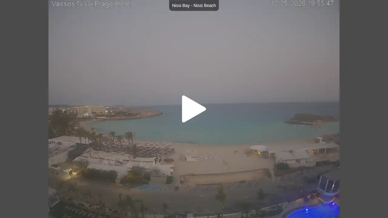 Webcam snapshot from :city — May 12, 2026 17:00