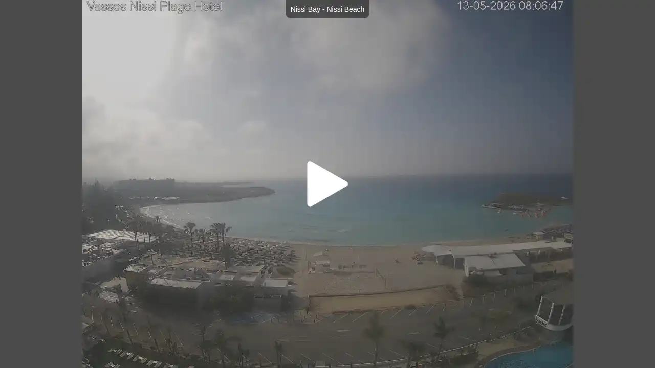 Webcam snapshot from :city — May 13, 2026 05:00