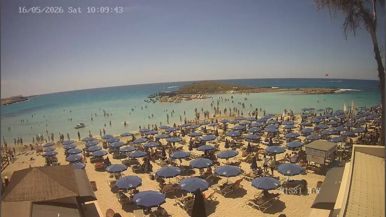 Webcam snapshot from :city — May 16, 2026 08:00