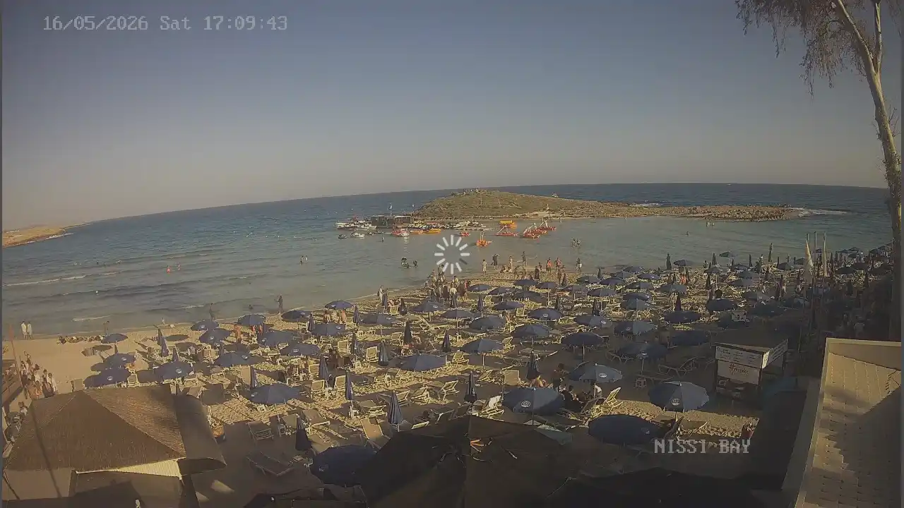 Webcam snapshot from :city — May 16, 2026 15:00