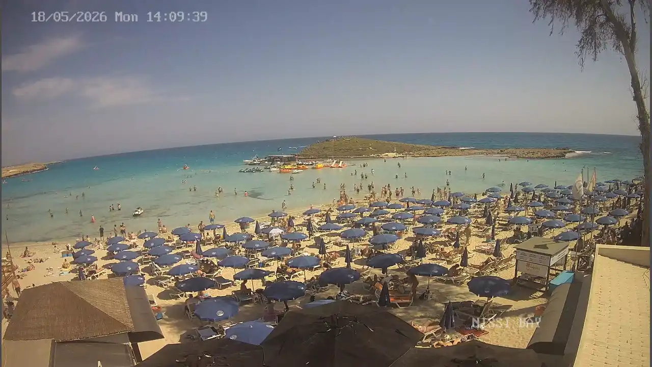Webcam snapshot from :city — May 18, 2026 12:00