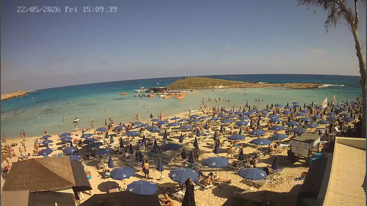 Webcam snapshot from :city — May 22, 2026 13:00