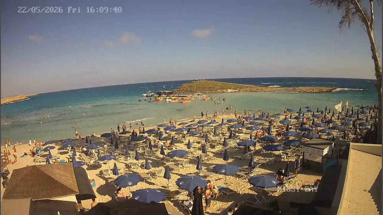 Webcam snapshot from :city — May 22, 2026 14:00