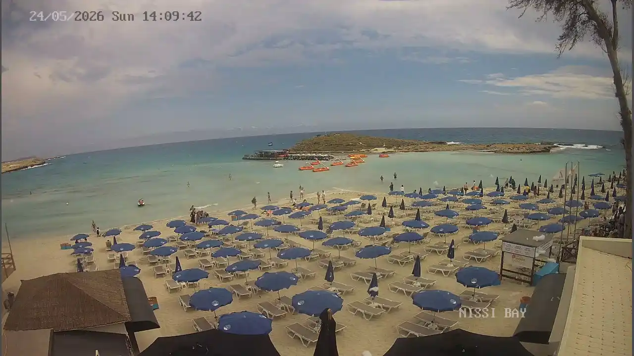 Webcam snapshot from :city — May 24, 2026 12:00