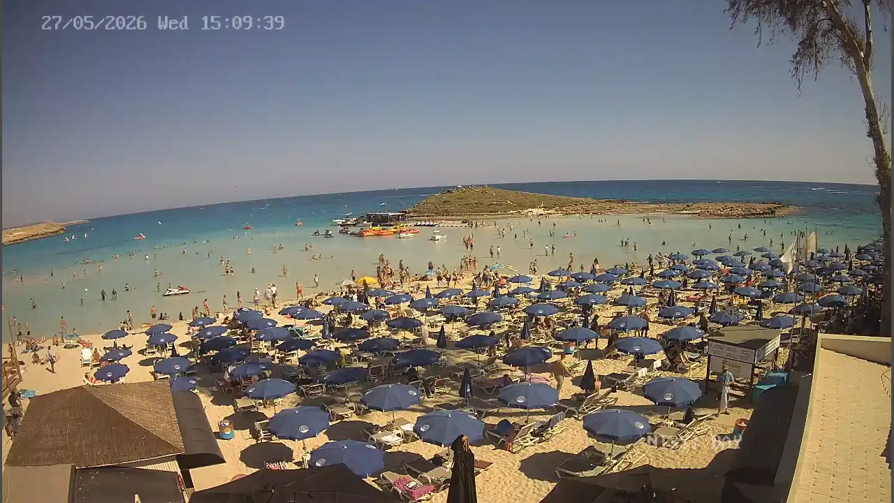 Webcam snapshot from :city — May 27, 2026 13:00