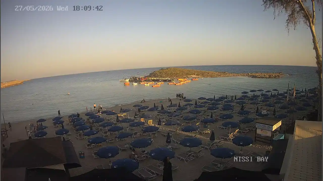 Webcam snapshot from :city — May 27, 2026 16:00