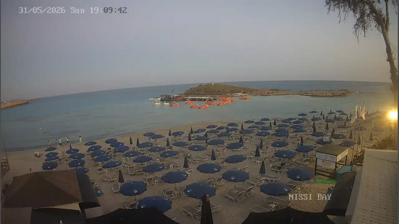 Webcam snapshot from :city — May 31, 2026 17:00