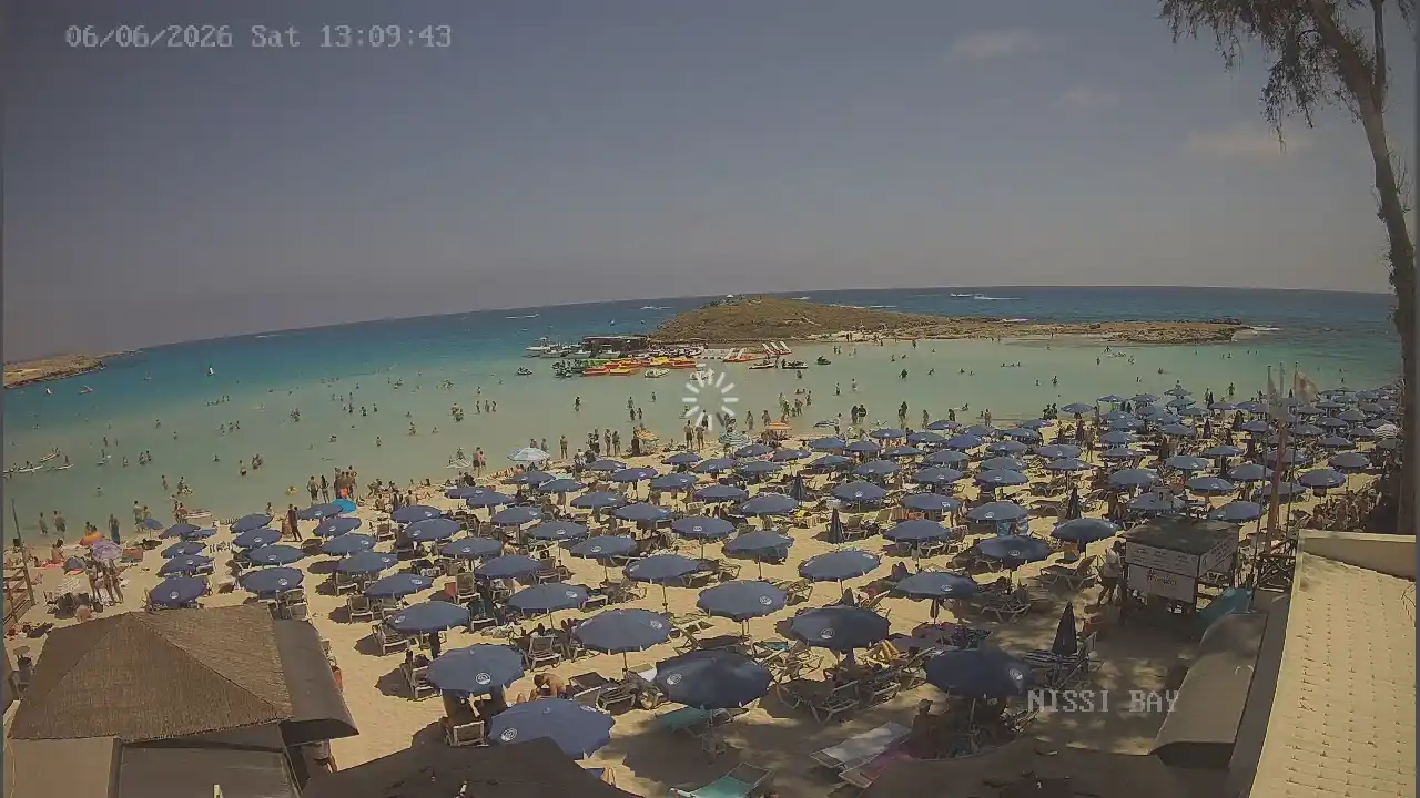 Webcam snapshot from :city — June 6, 2026 11:00