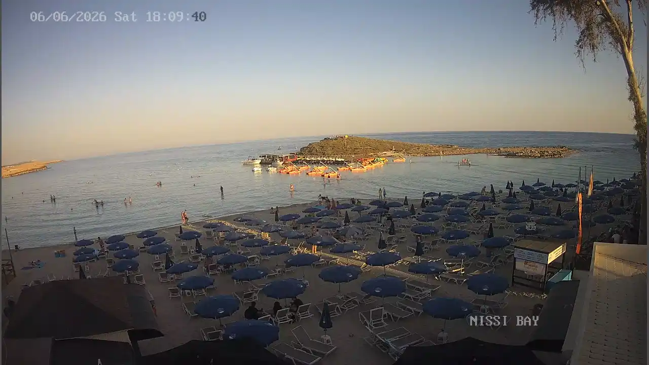 Webcam snapshot from :city — June 6, 2026 16:00
