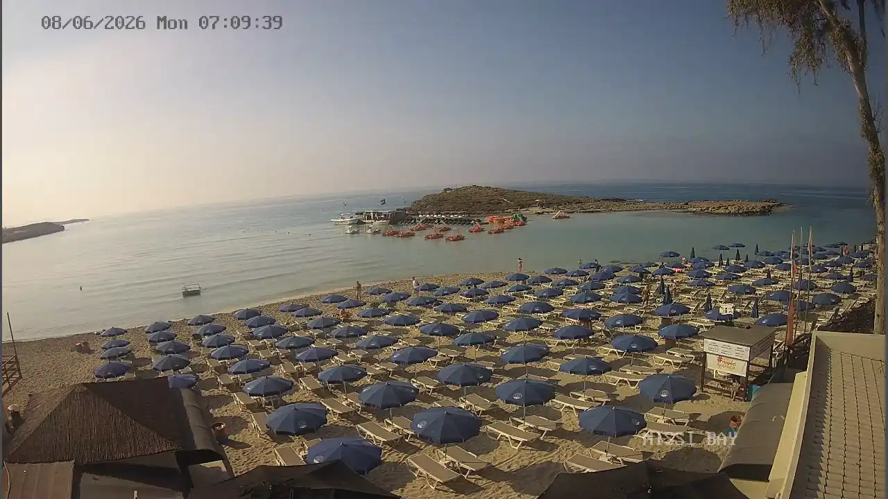 Webcam snapshot from :city — June 8, 2026 05:00