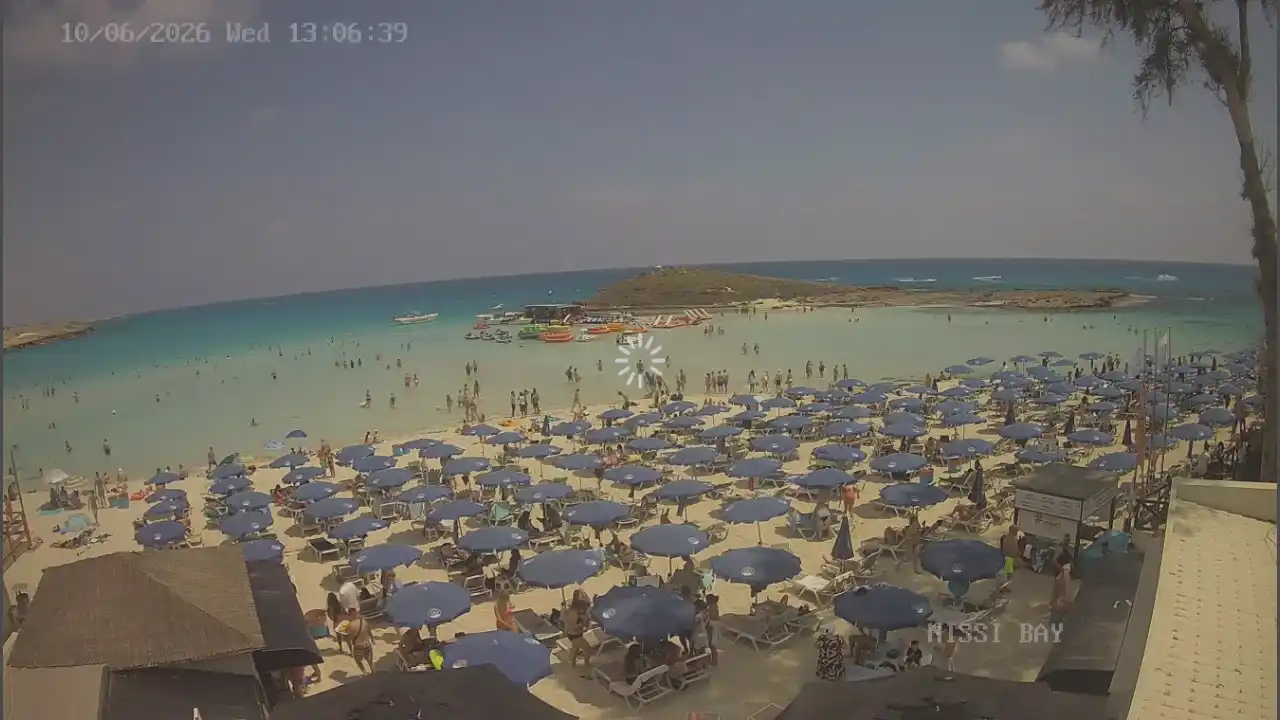 Webcam snapshot from :city — June 10, 2026 11:00