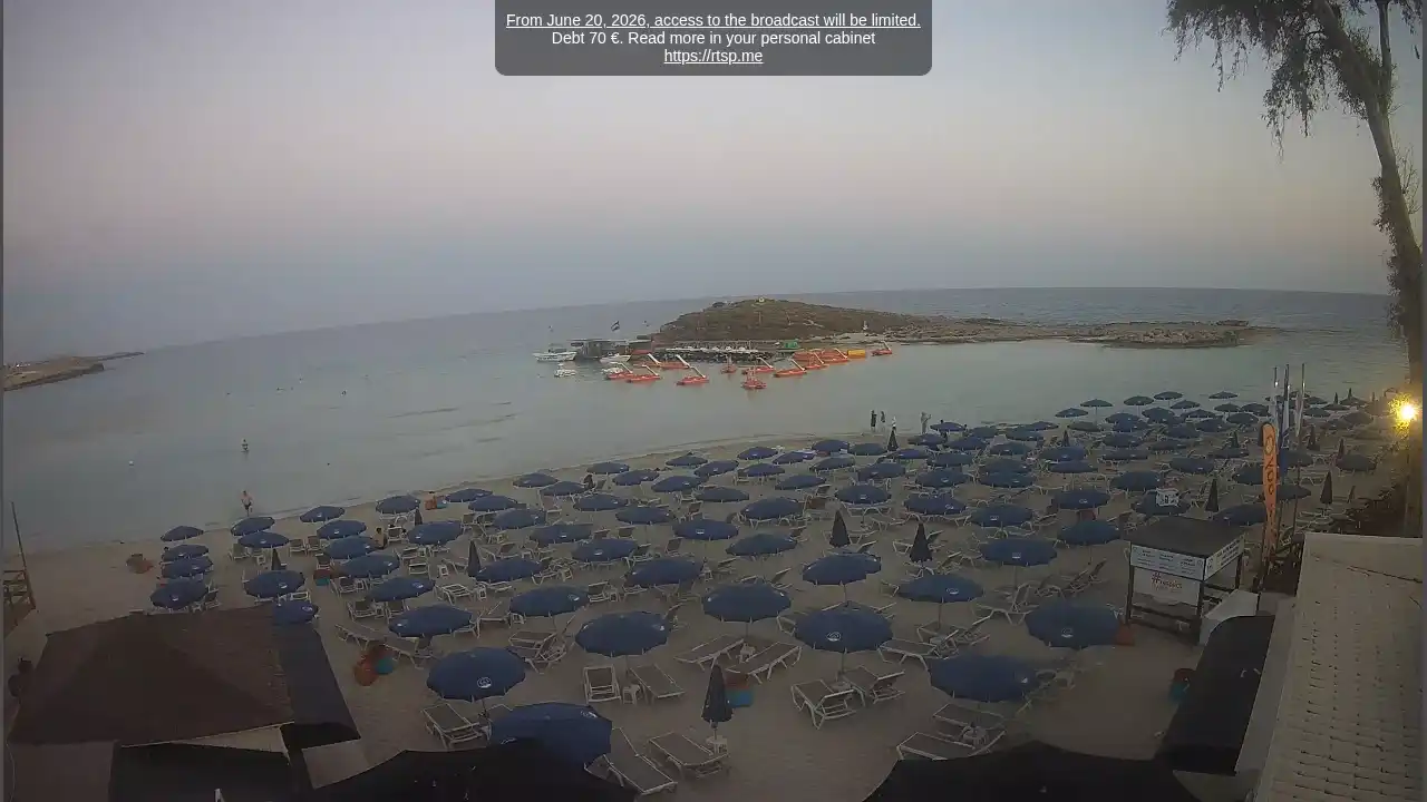 Webcam snapshot from :city — June 17, 2026 17:00