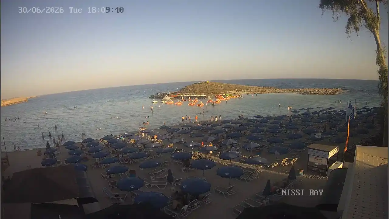 Webcam snapshot from :city — June 30, 2026 16:00