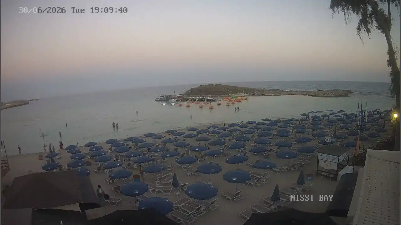 Webcam snapshot from :city — June 30, 2026 17:00