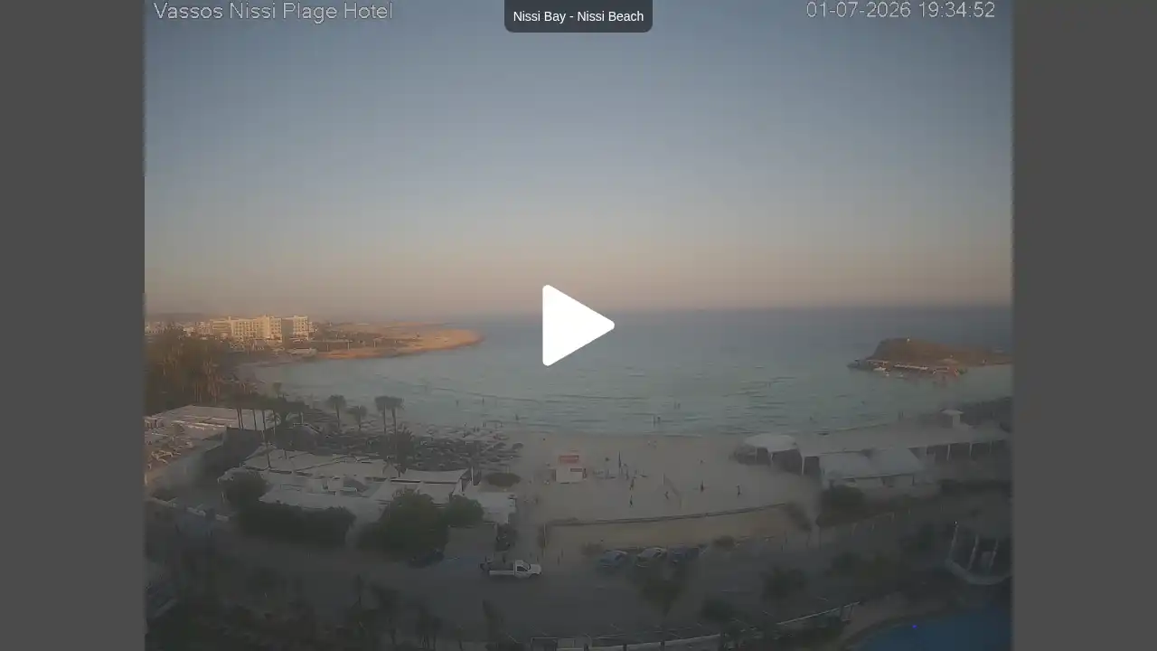 Webcam snapshot from :city — July 1, 2026 17:00