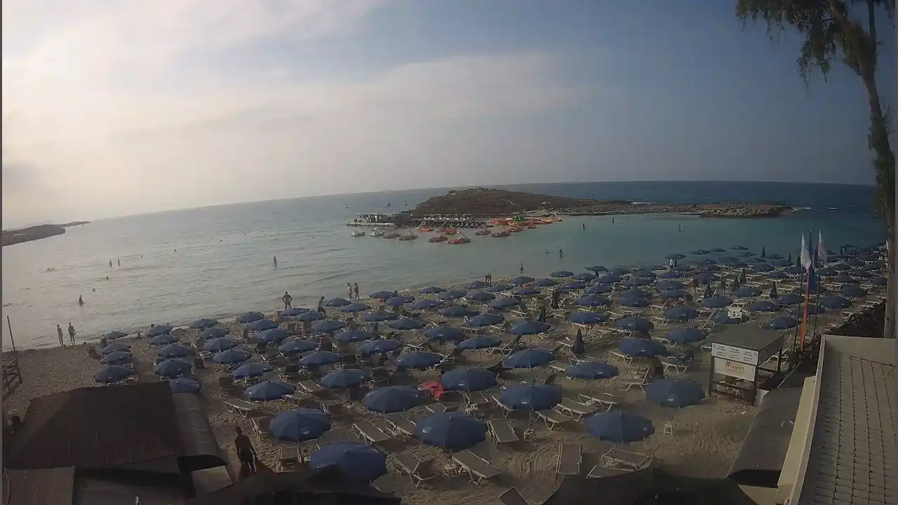Webcam snapshot from :city — July 4, 2026 05:00