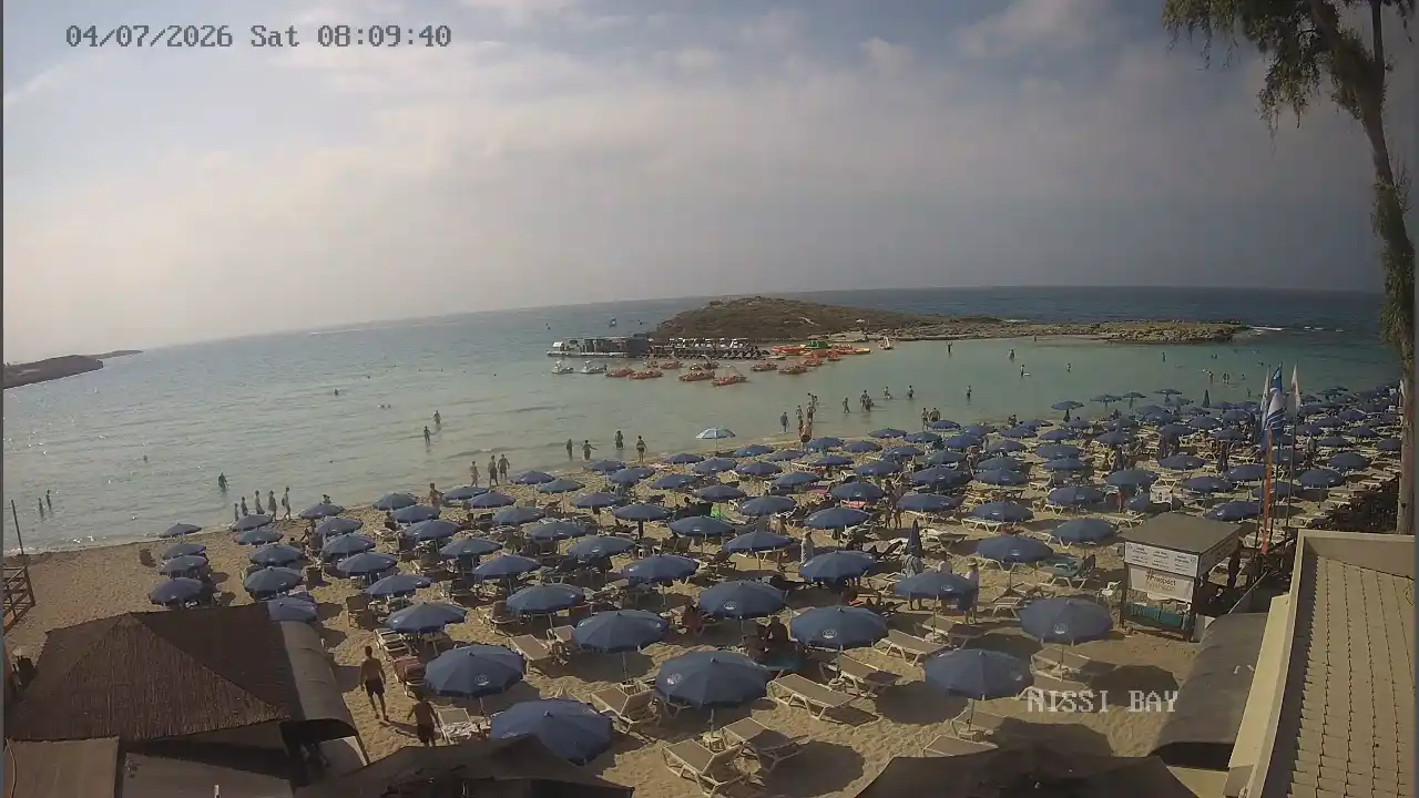 Webcam snapshot from :city — July 4, 2026 06:00