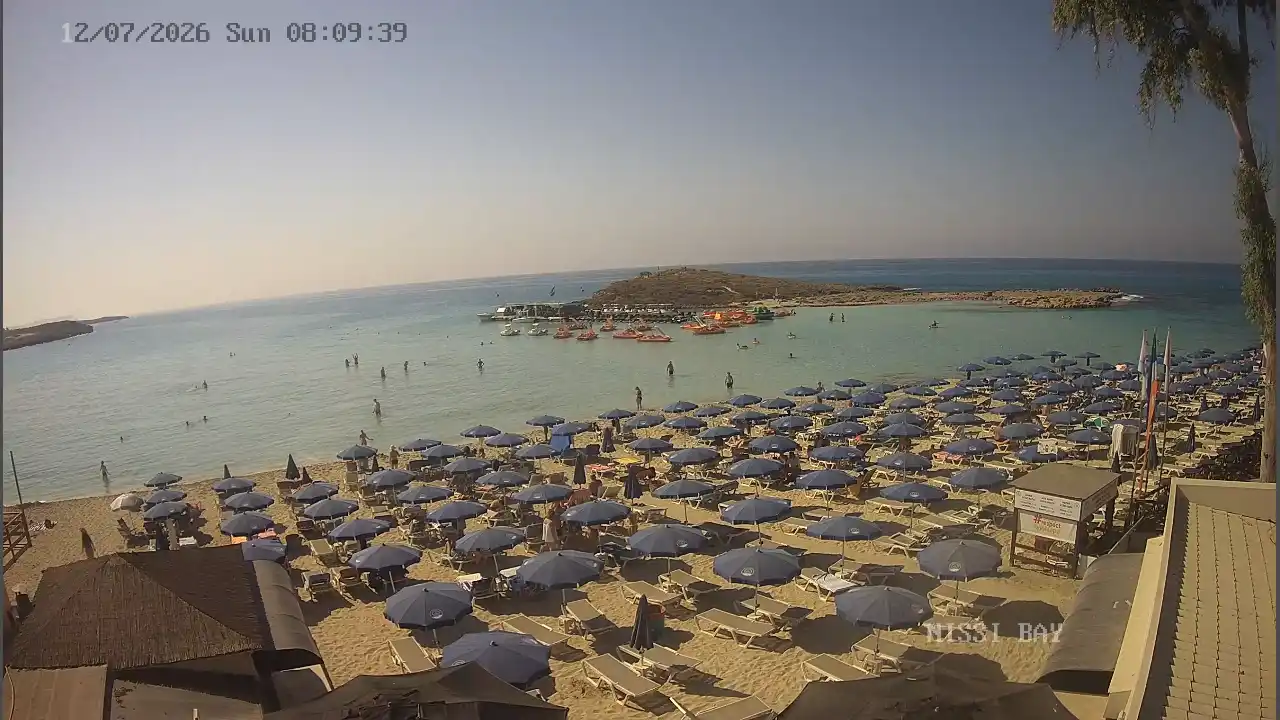 Webcam snapshot from :city — July 12, 2026 06:00