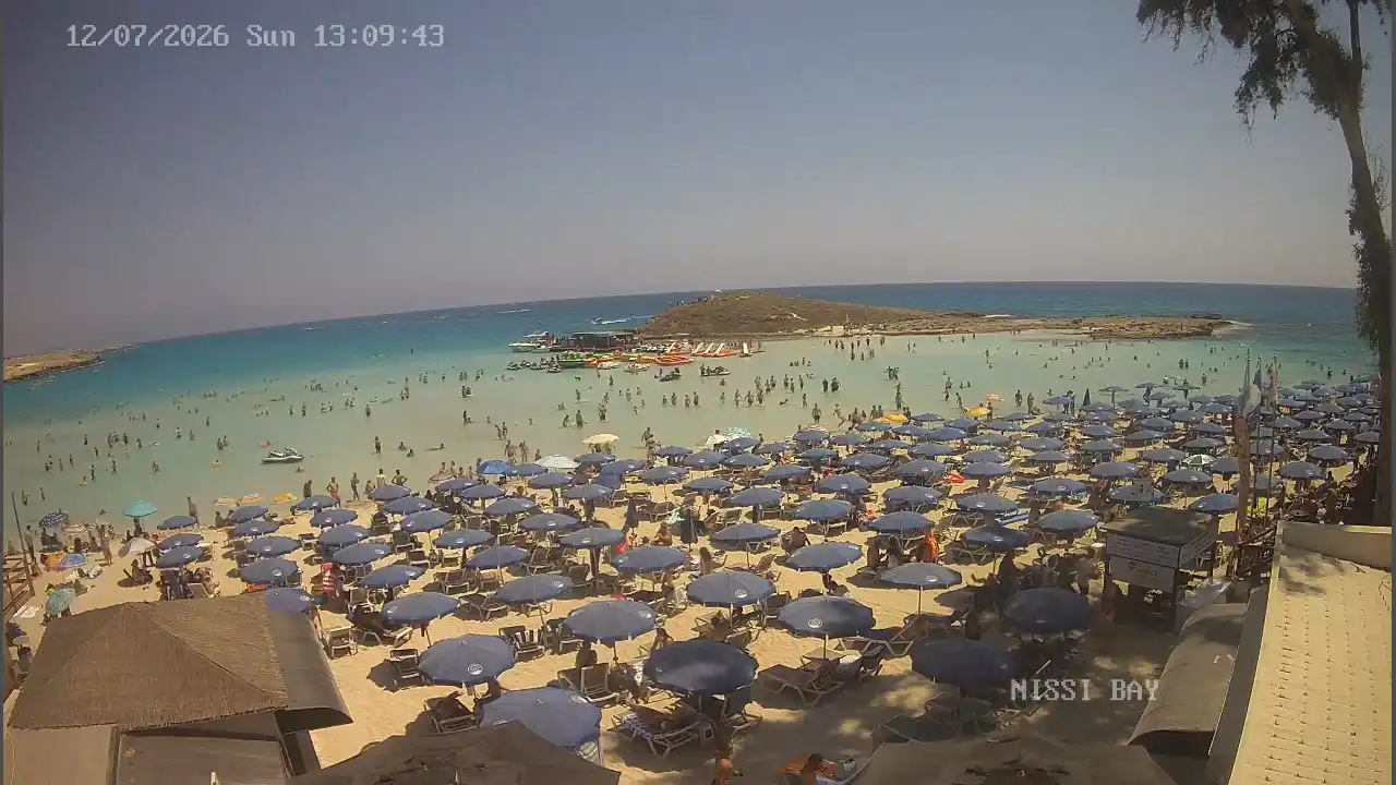 Webcam snapshot from :city — July 12, 2026 11:00