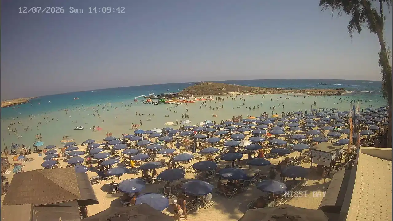 Webcam snapshot from :city — July 12, 2026 12:00