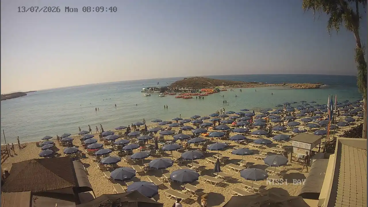 Webcam snapshot from :city — July 13, 2026 06:00