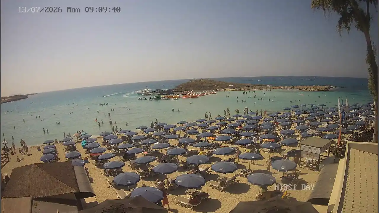 Webcam snapshot from :city — July 13, 2026 07:00