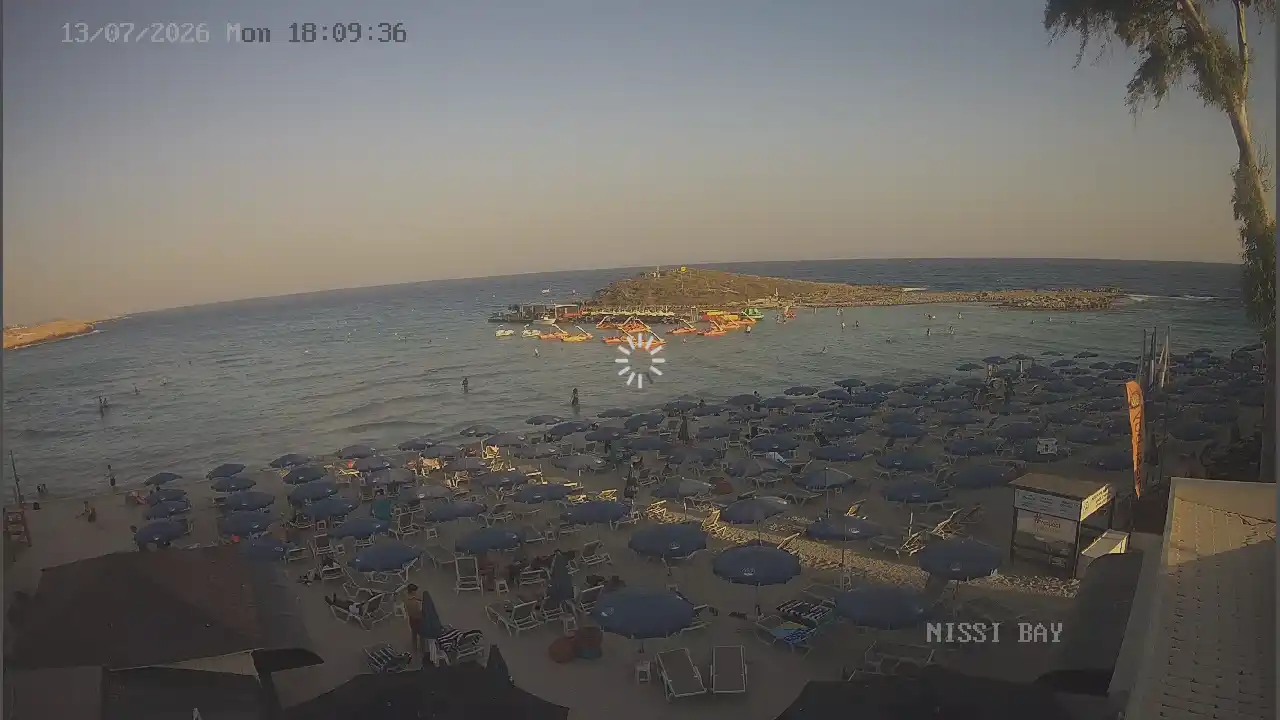 Webcam snapshot from :city — July 13, 2026 16:00