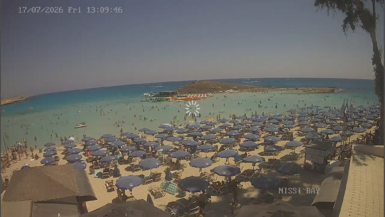 Webcam snapshot from :city — July 17, 2026 11:00