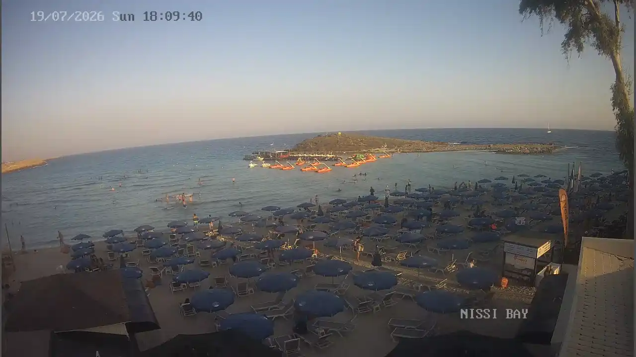 Webcam snapshot from :city — July 19, 2026 16:00