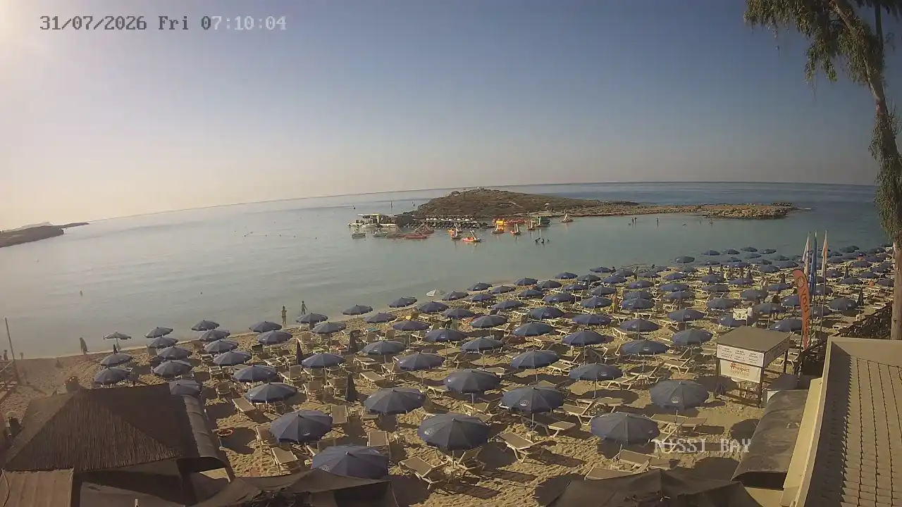Webcam snapshot from :city — July 31, 2026 05:00