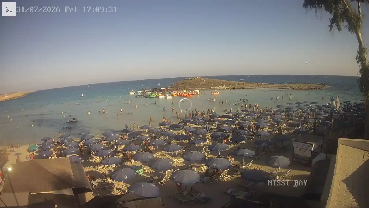 Webcam snapshot from :city — July 31, 2026 15:00