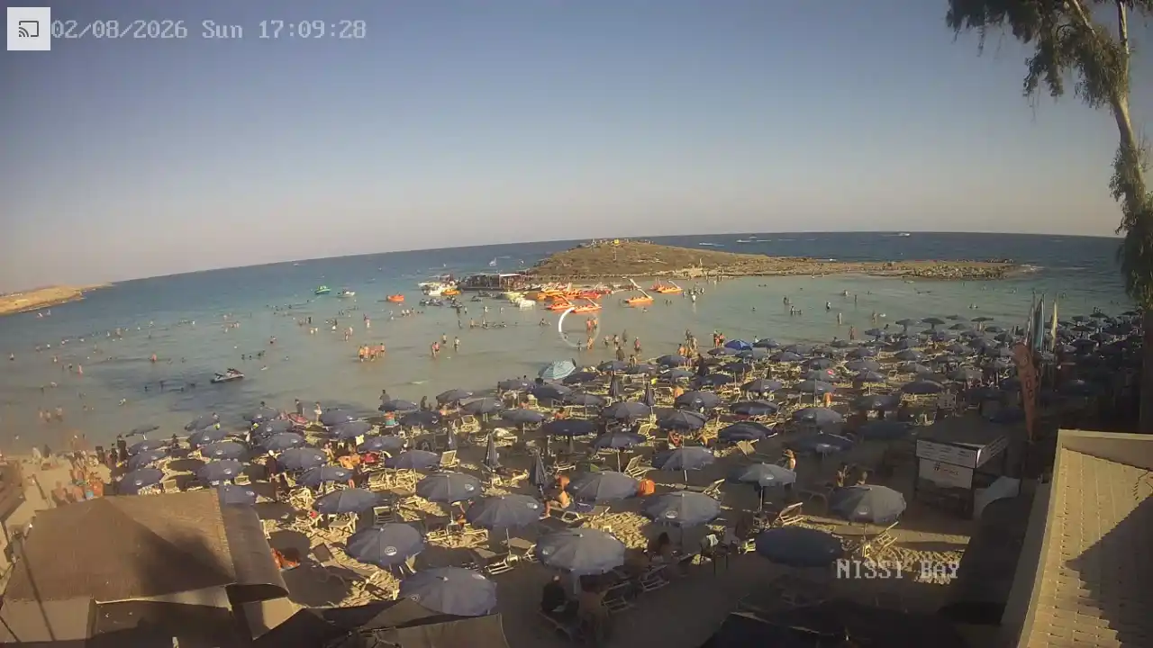 Webcam snapshot from :city — August 2, 2026 15:00