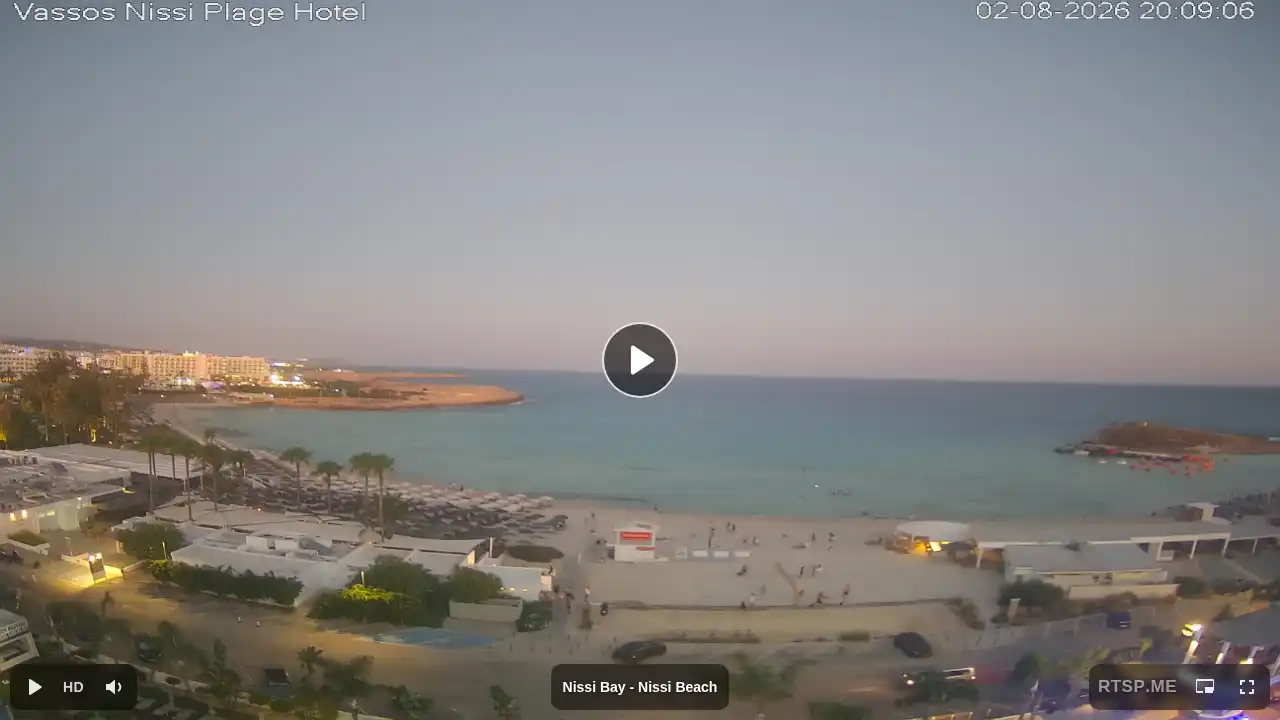 Webcam snapshot from :city — August 2, 2026 17:00