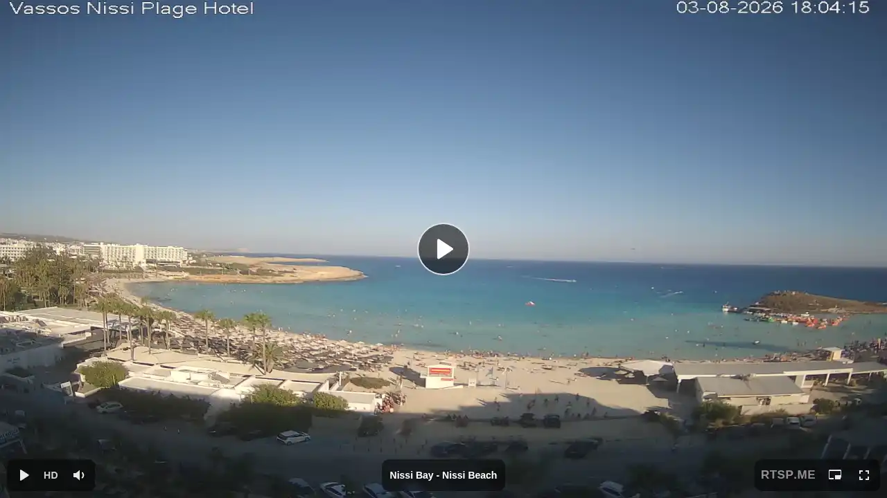Webcam snapshot from :city — August 3, 2026 15:00