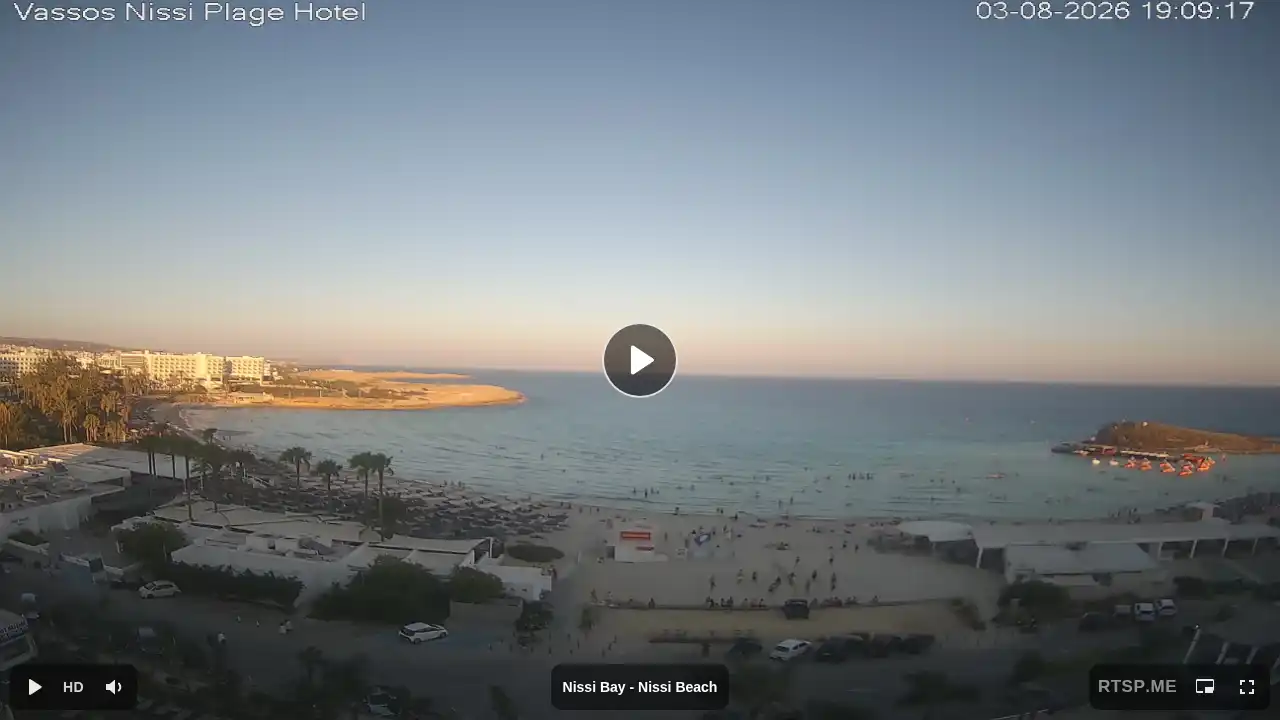 Webcam snapshot from :city — August 3, 2026 16:00
