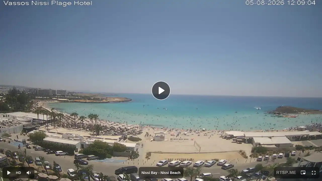 Webcam snapshot from :city — August 5, 2026 09:00
