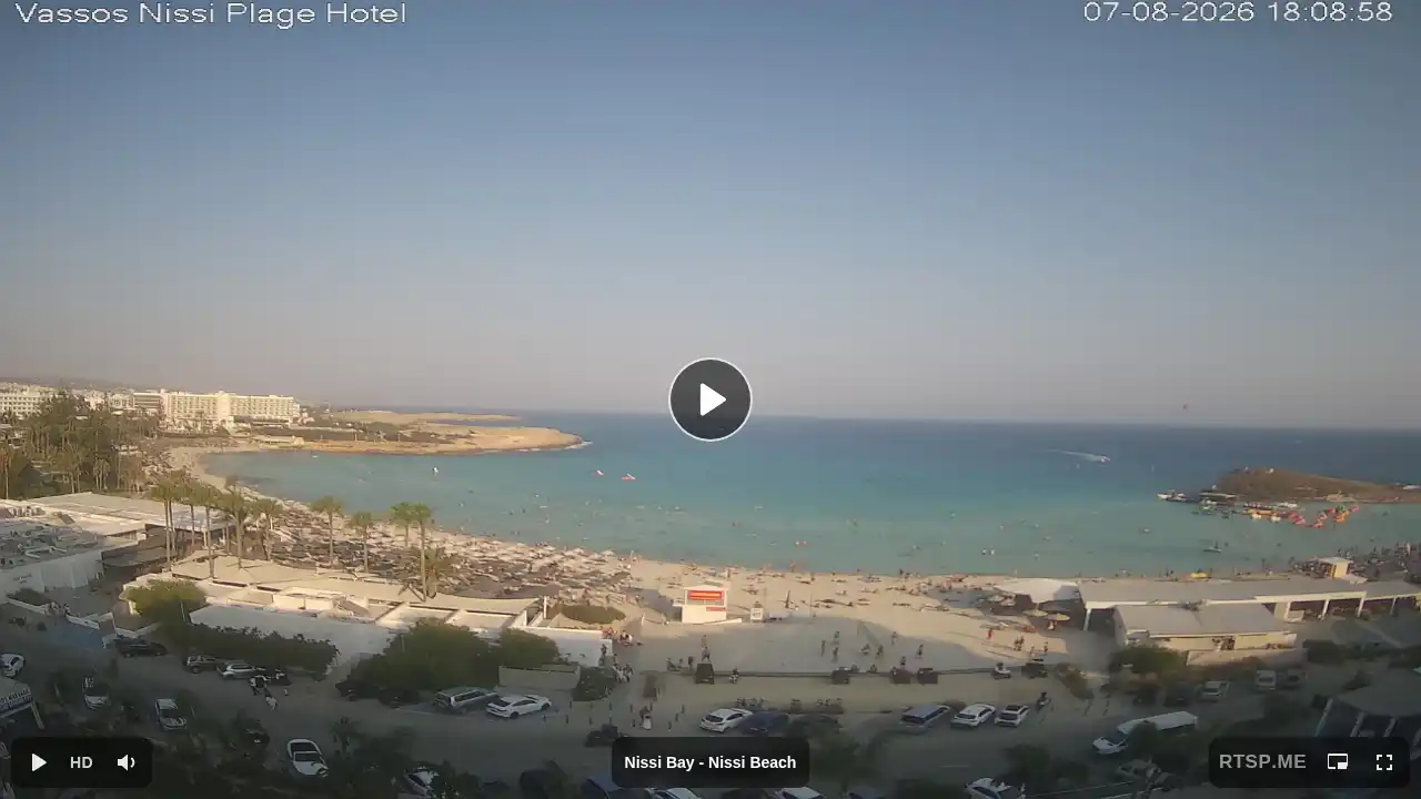 Webcam snapshot from :city — August 7, 2026 15:00