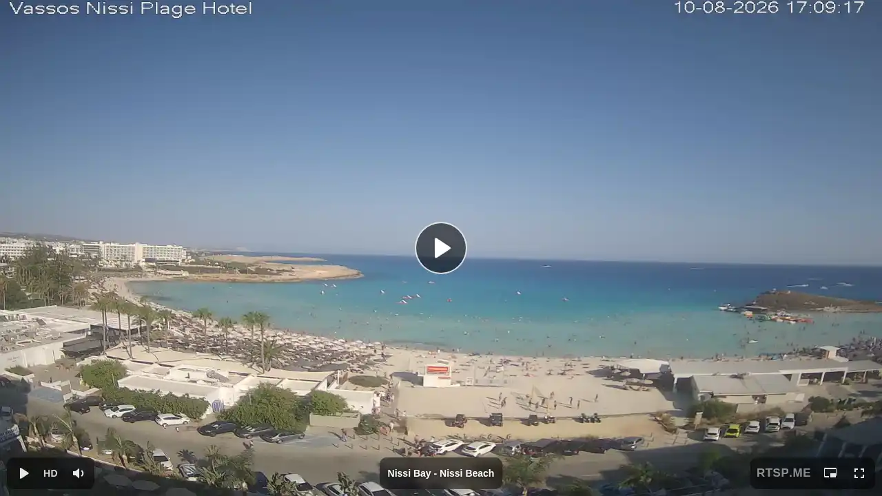 Webcam snapshot from :city — August 10, 2026 14:00