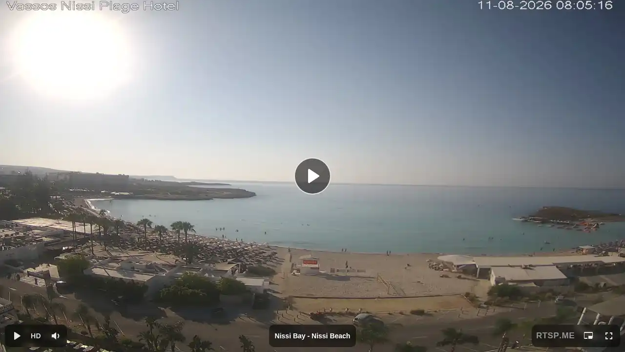 Webcam snapshot from :city — August 11, 2026 05:00