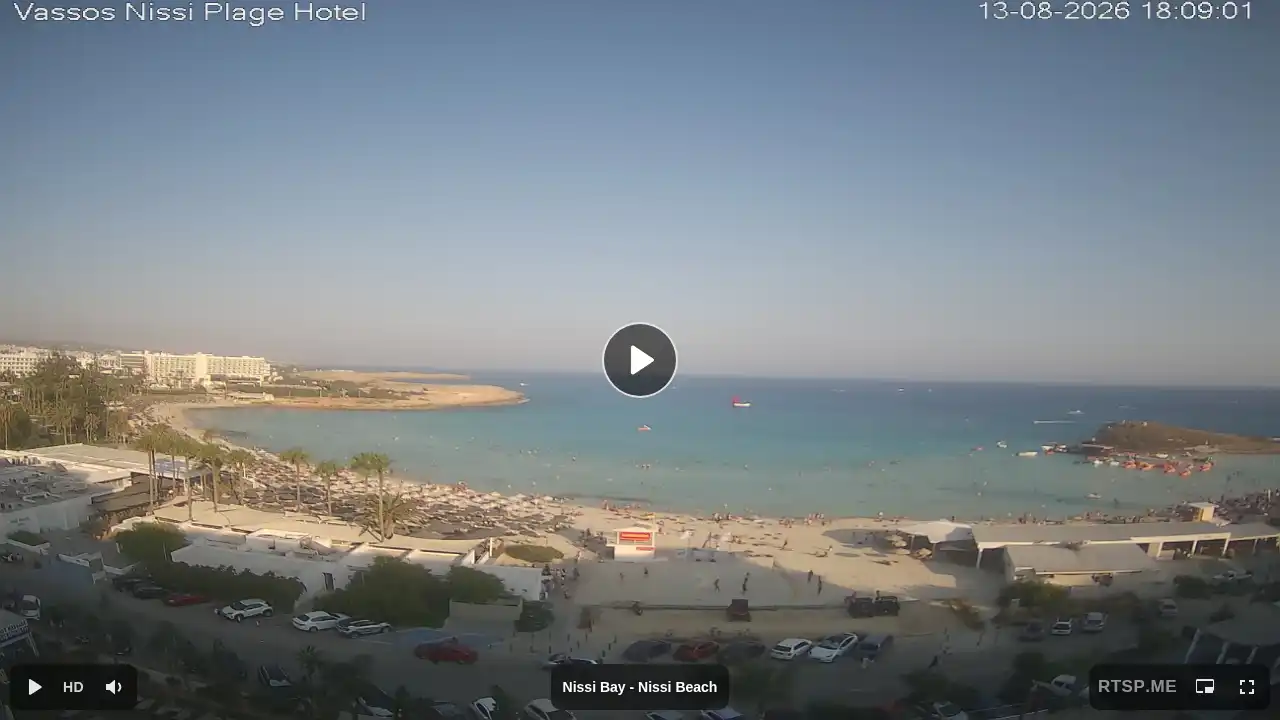 Webcam snapshot from :city — August 13, 2026 15:00