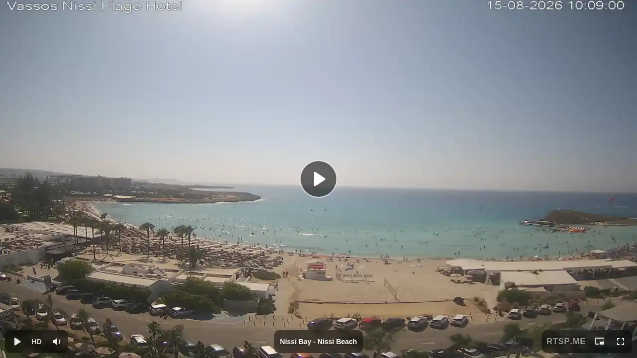 Webcam snapshot from :city — August 15, 2026 07:00