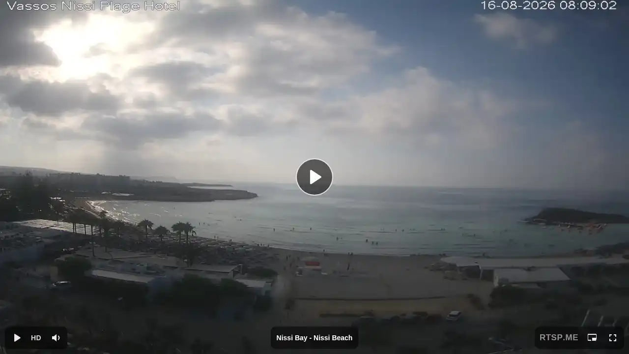Webcam snapshot from :city — August 16, 2026 05:00