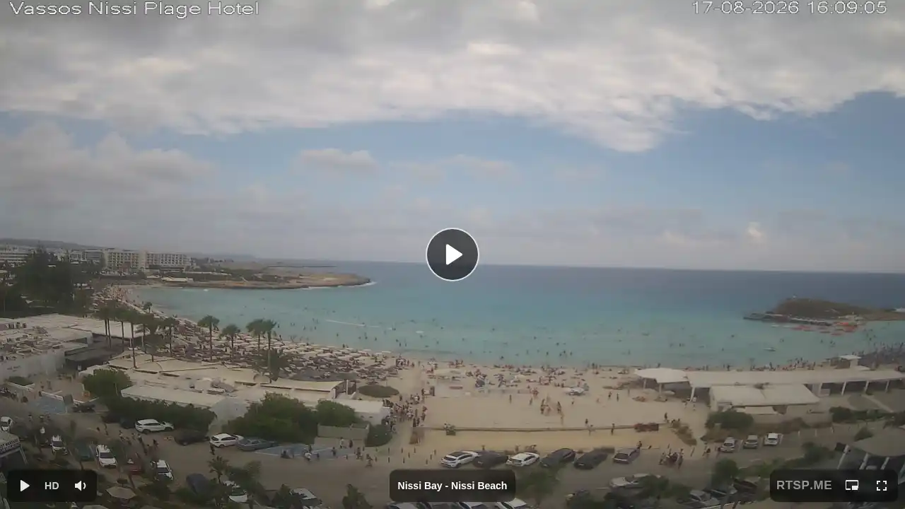 Webcam snapshot from :city — August 17, 2026 13:00