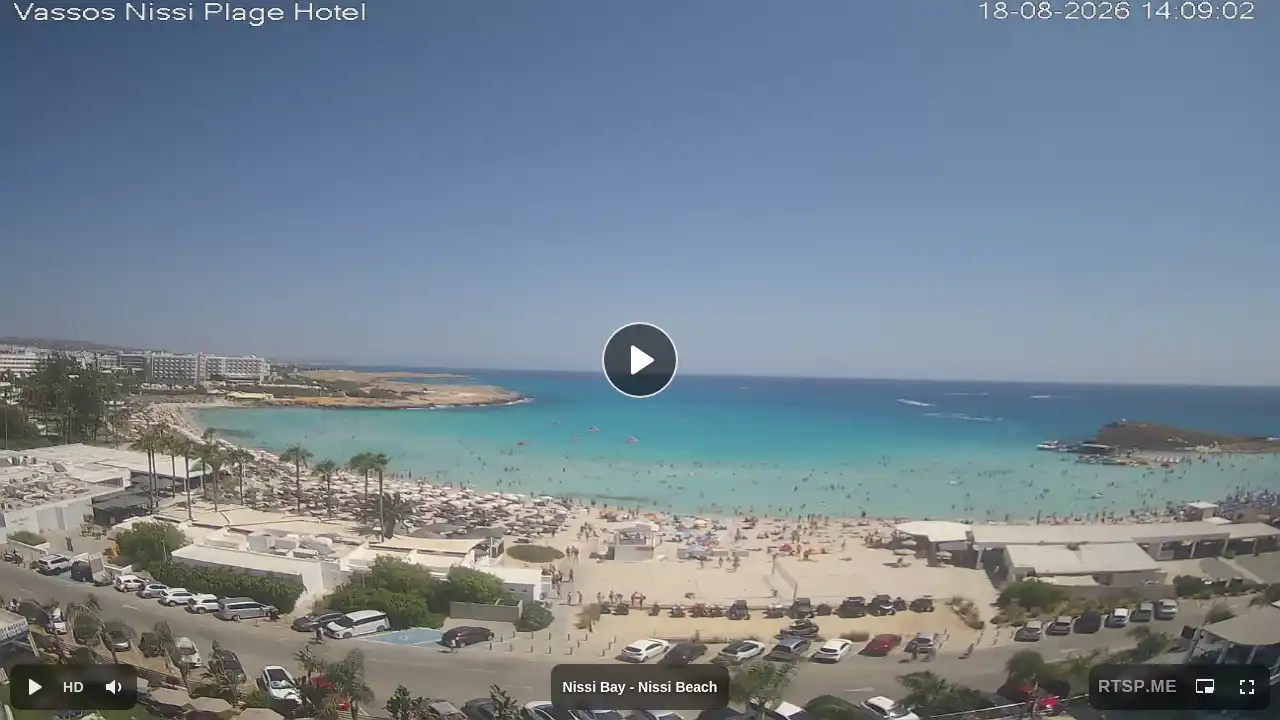 Webcam snapshot from :city — August 18, 2026 11:00